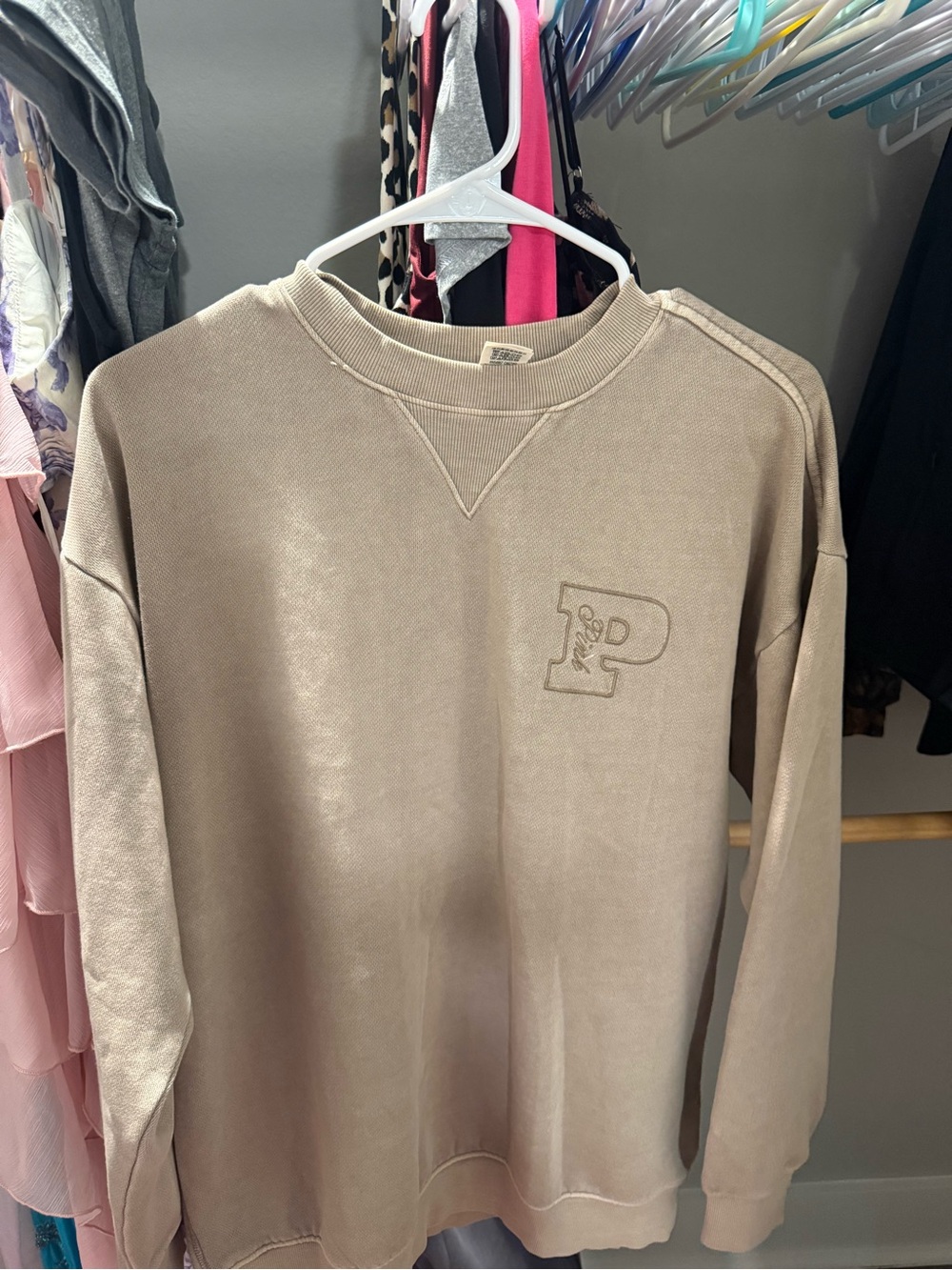 PINK Victoria's Secret Taupe Crewneck Sweatshirt with P Embroidery